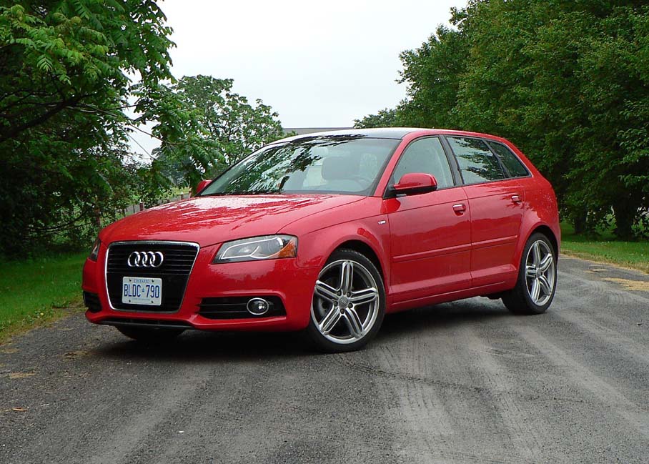 2011_Audi_A3_TDI_Sline