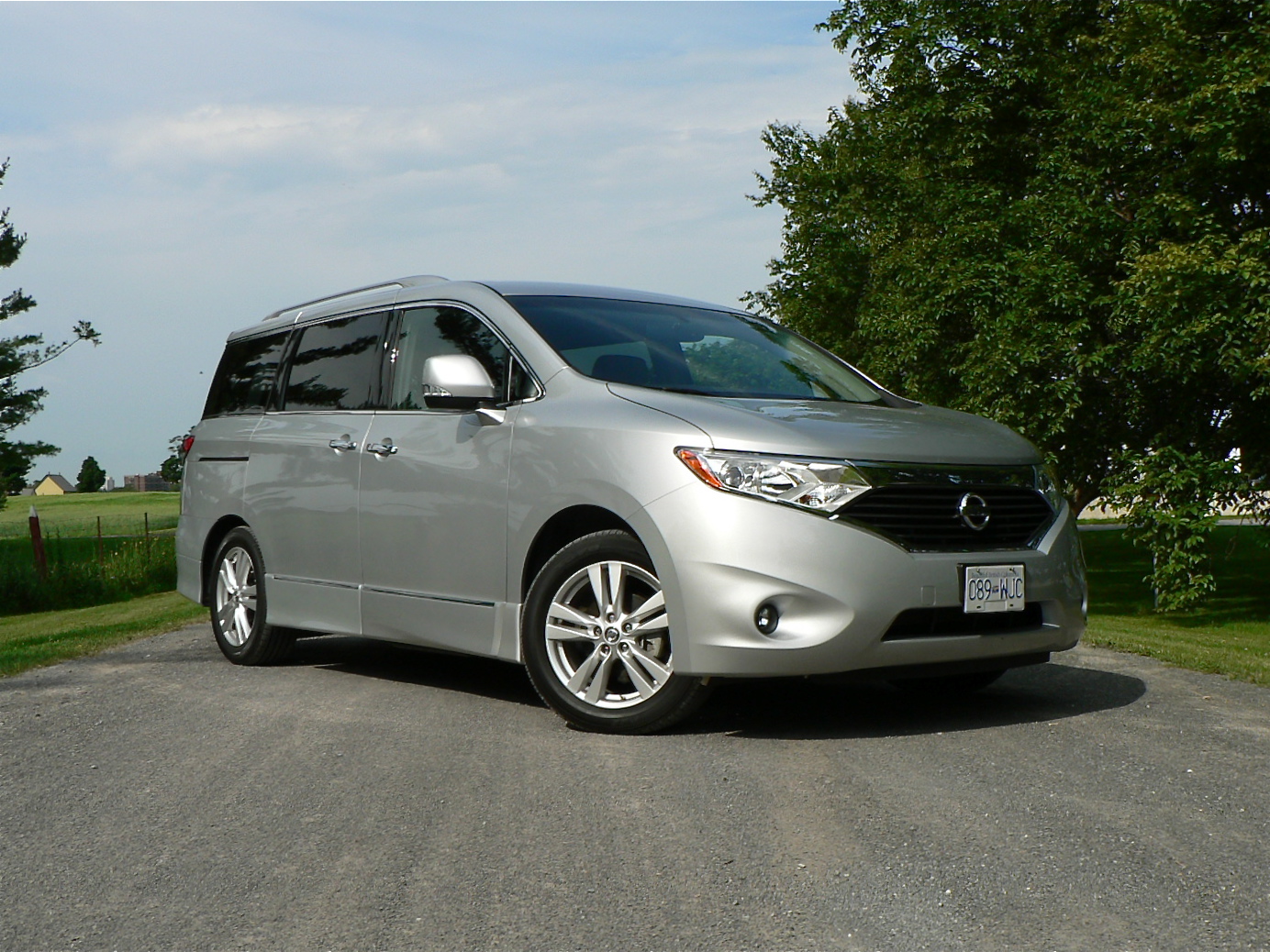 2011 honda odyssey vs toyota sienna vs nissan quest #3